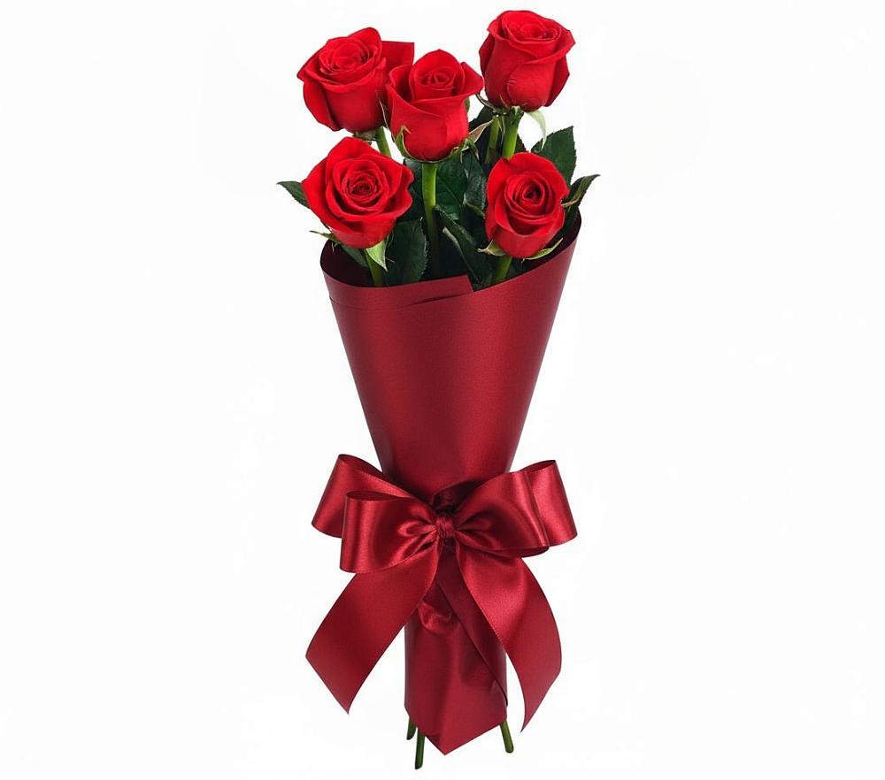 Букет 5 Красных роз Эдлесс Лав в Белая глина
