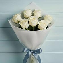 Букет 7 Белых роз Эдлесс Лав в Белая глина
