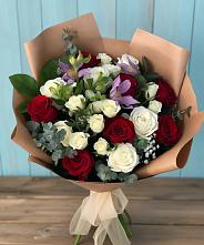 Букет цветов из:  Розы и Альстромерии #REPLACE_PRED# Белая глина