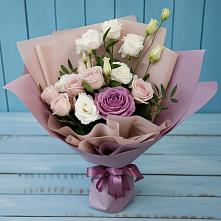 Букет цветов из:  Розы и Лизиантусы в Белая глина