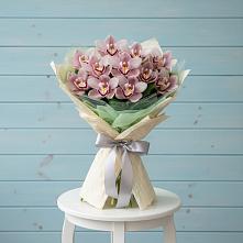 Букет цветов из:  Орхидеи и Розы в Белая глина