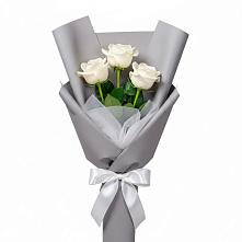Букет 3 белые розы #REPLACE_PRED# Белая глина