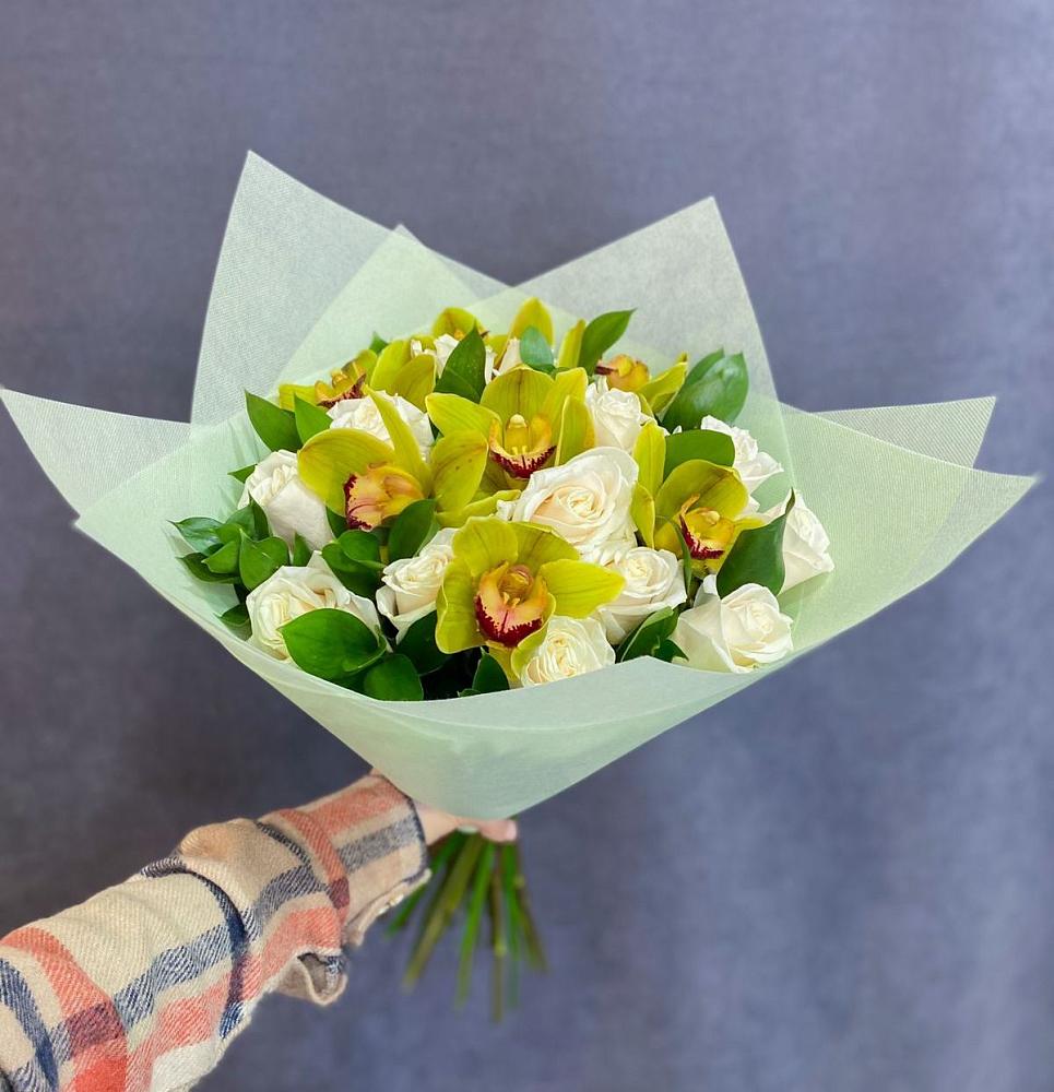 Букет цветов из: Орхидеи и Розы в Белая глина