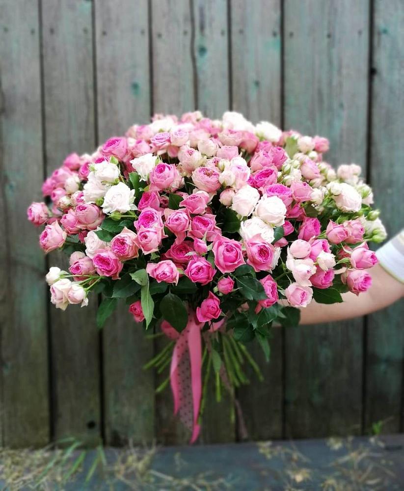 Букет Розовые кустовые розы Натали и Лав Лидия в Белая глина