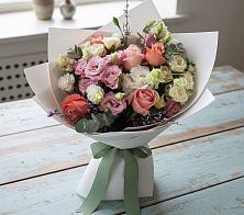 Букет цветов из:  Розы, Лизиантусы и Гвоздики в Белая глина