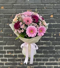 Букет цветов из:  Герберы и Хризантемы в Белая глина