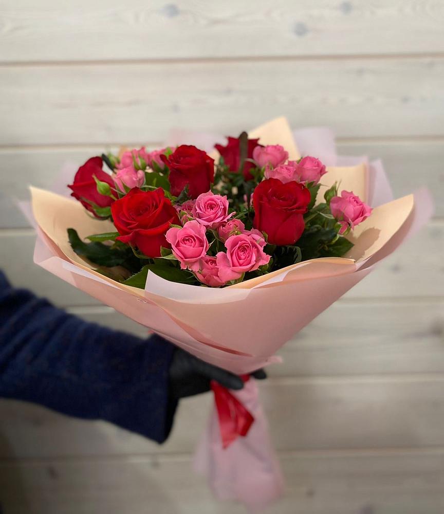 Букет цветов из: Розы в Белая глина