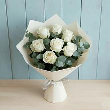 Букет Белые розы в Эвкалипте в Белая глина