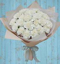 Букет цветов из:  Гвоздики в Белая глина